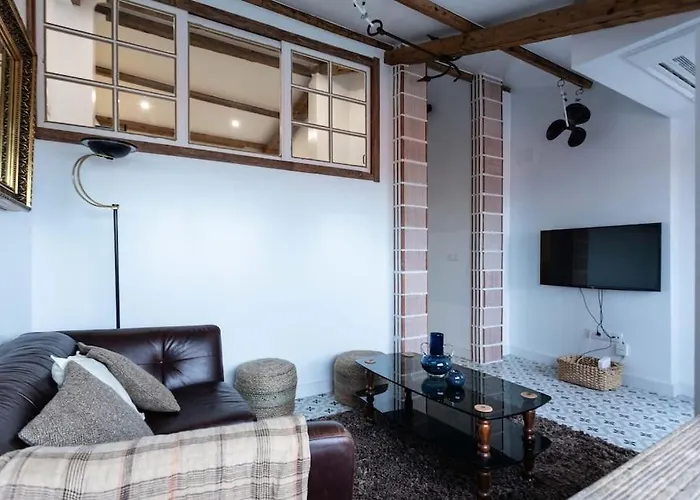 Appartamento ático Con Terraza Y Vistas Al Mar.