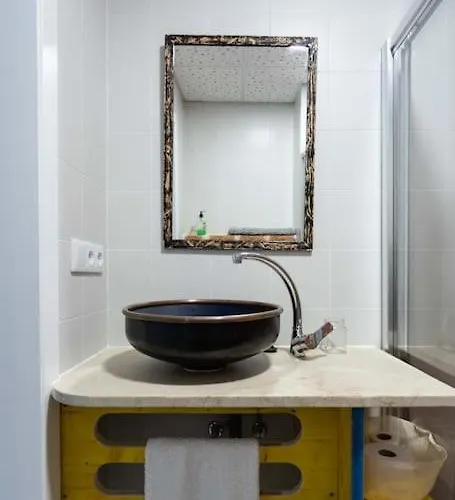 ático Con Terraza Y Vistas Al Mar. *