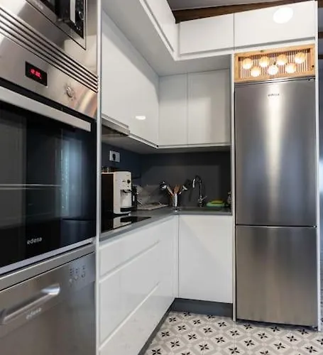 Appartamento ático Con Terraza Y Vistas Al Mar.